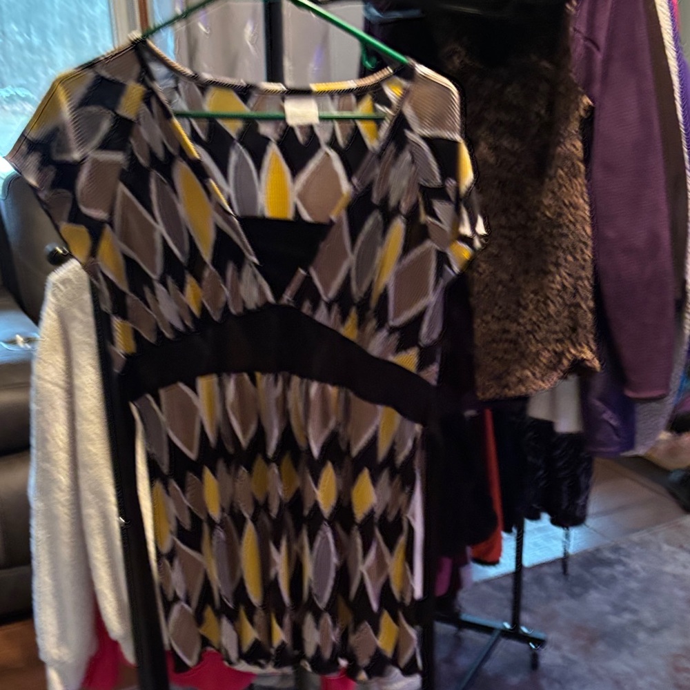Geometric Patterned Dress with Yellow and Black Accents
